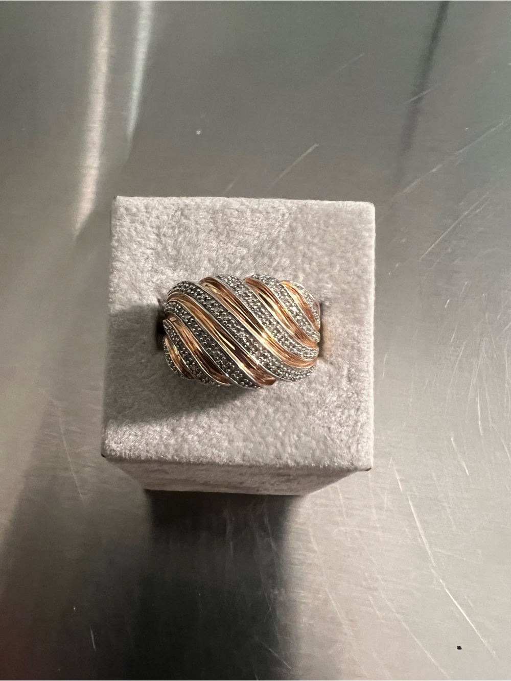 Two-Tone Wave Band Ring with Pave Genuine Diamond Accents - Gold & Silver